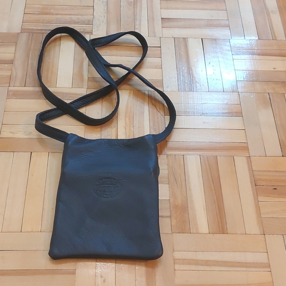 Roots vintage leather small crossbody bag